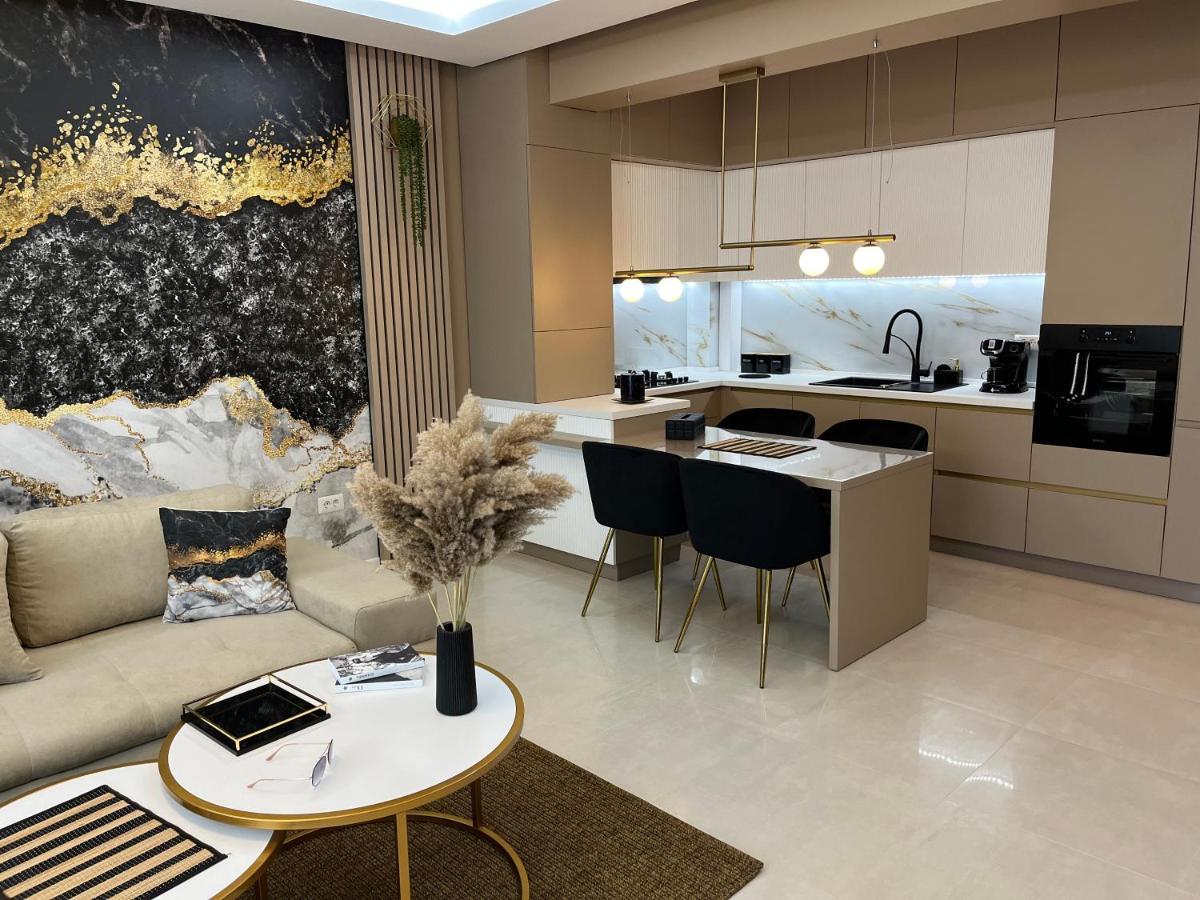 Sas 2 Luxury Apartments มามายา ภายนอก รูปภาพ
