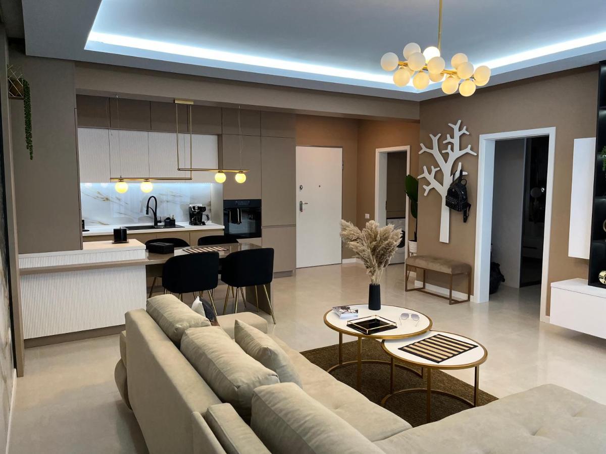 Sas 2 Luxury Apartments มามายา ภายนอก รูปภาพ