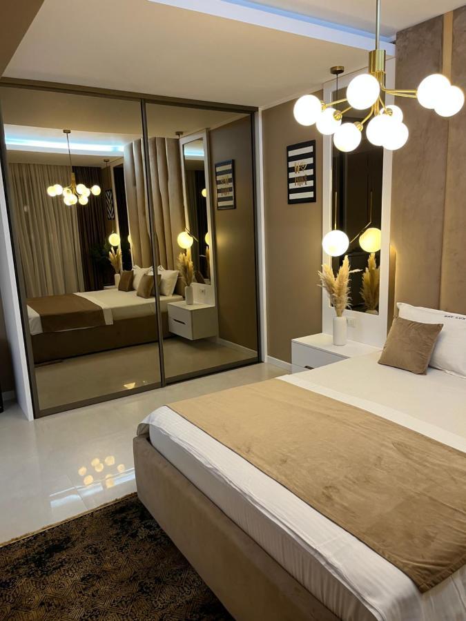 Sas 2 Luxury Apartments มามายา ภายนอก รูปภาพ