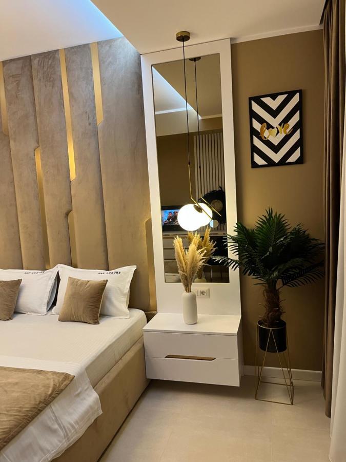 Sas 2 Luxury Apartments มามายา ภายนอก รูปภาพ